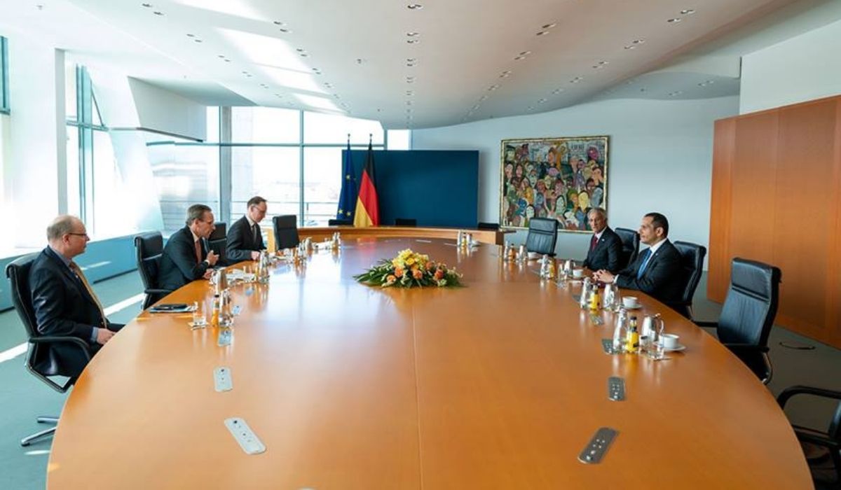 Deputy Prime Minister and Minister of Foreign Affairs Meets German Officials